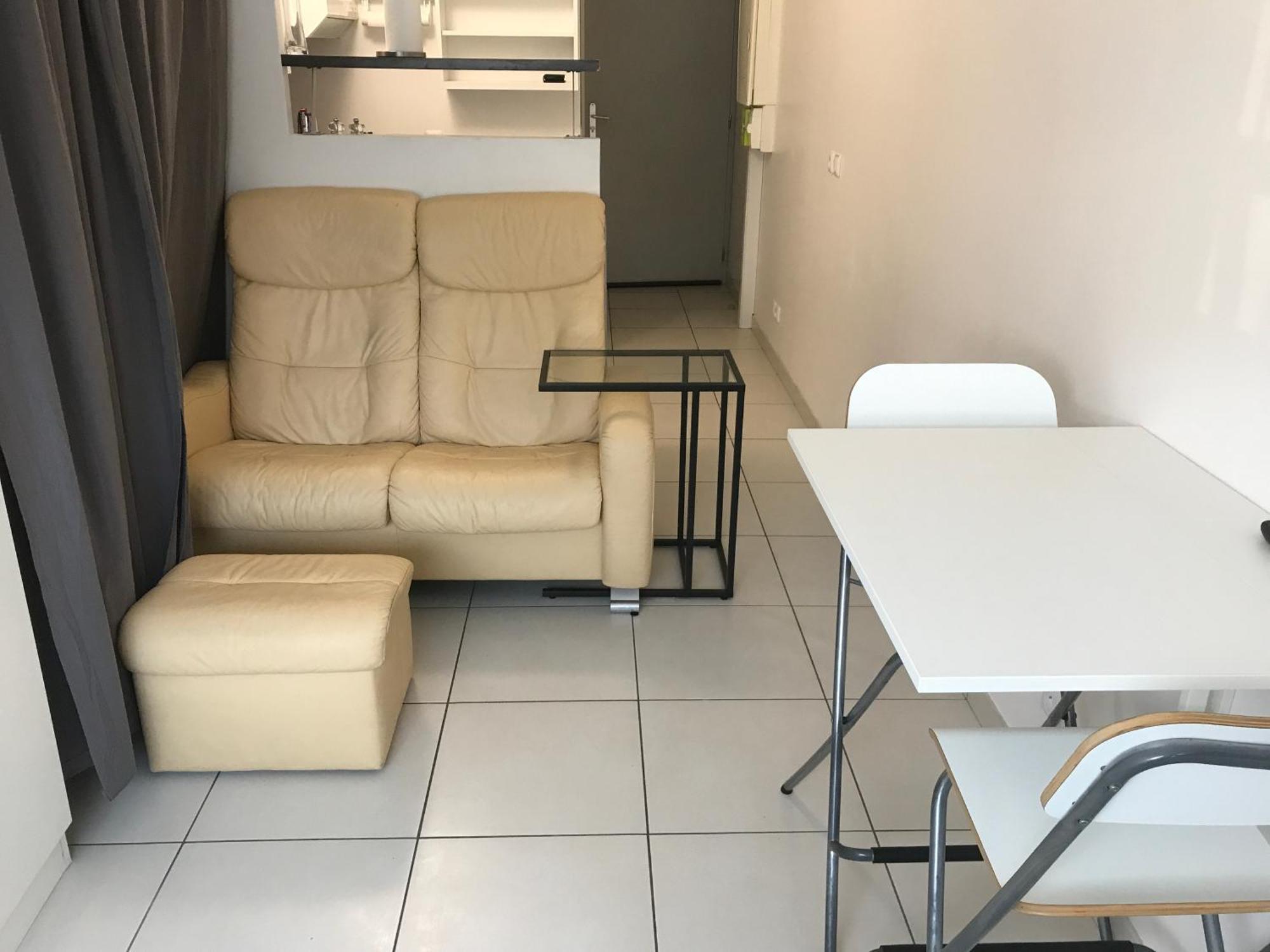 1 Next To Paris Apartment Монтрей Екстериор снимка